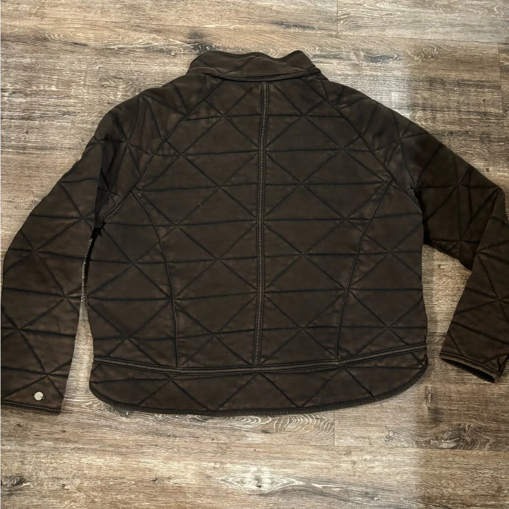 CALIA by Carrie Underwood Brown/black distressed Quilted Jacket - Picture 4 of 4